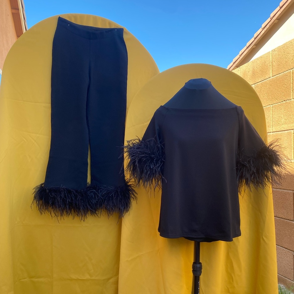 Tuckernuck Black - Retro 2-piece set with feather trim - Picture 2 of 6